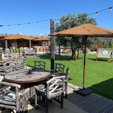 Lodges En Provence - Ecogites & Restaurant Insolites Richerenches Exteriör bild