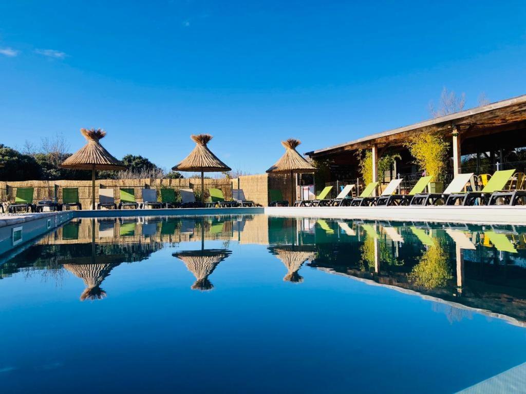 Lodges En Provence - Ecogites & Restaurant Insolites Richerenches Exteriör bild