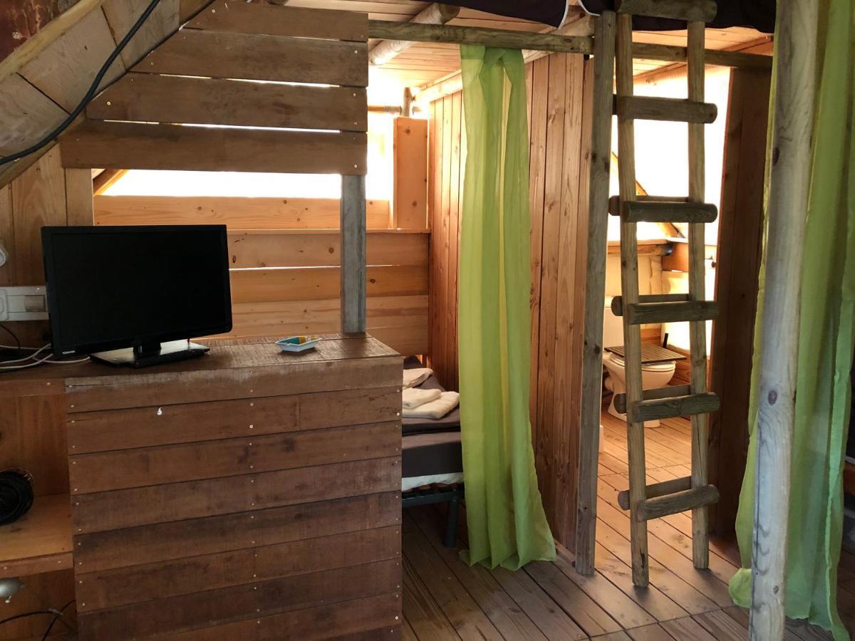Lodges En Provence - Ecogites & Restaurant Insolites Richerenches Exteriör bild